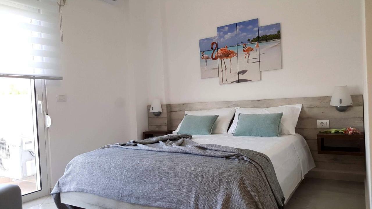 Cirasola Home - White Residence 1 Sarandë Exteriör bild