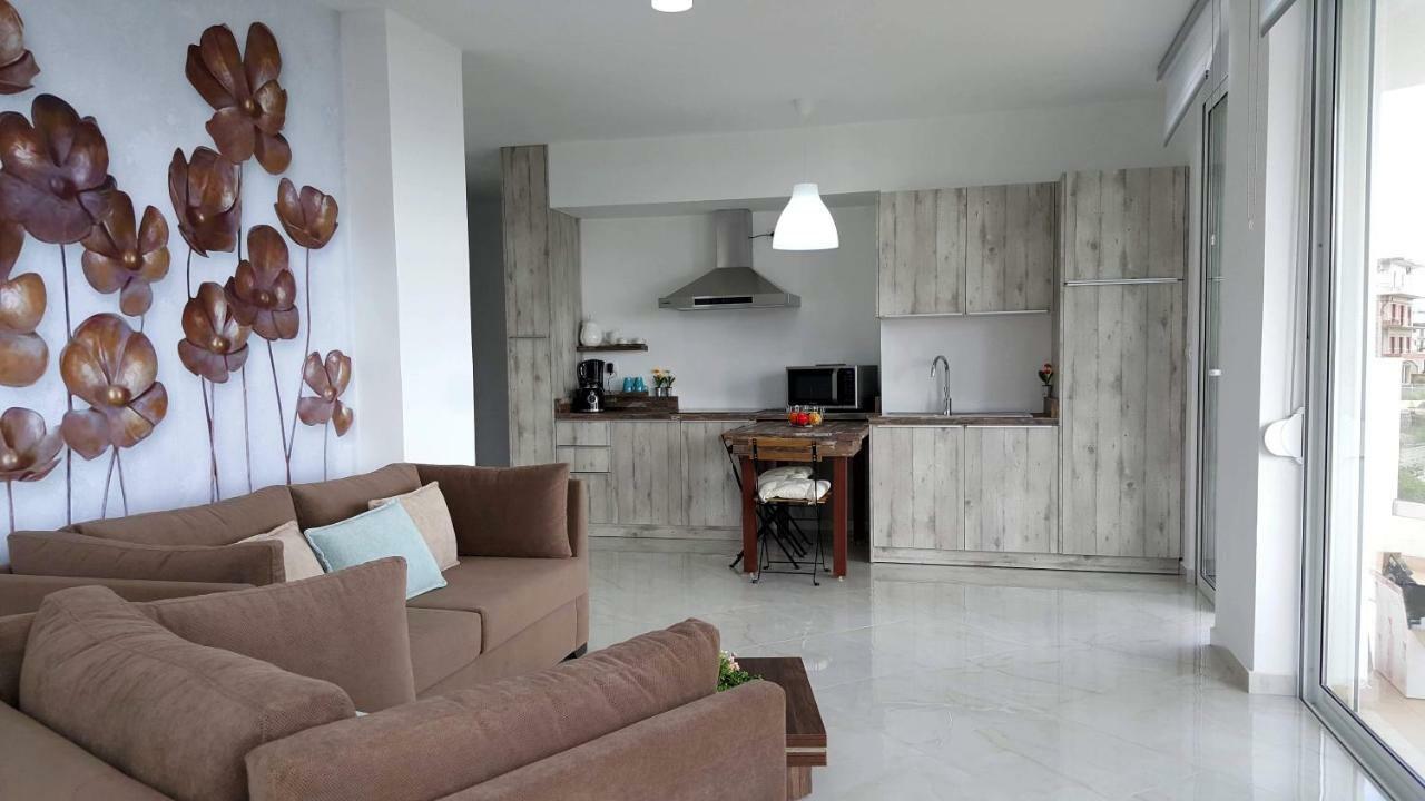 Cirasola Home - White Residence 1 Sarandë Exteriör bild